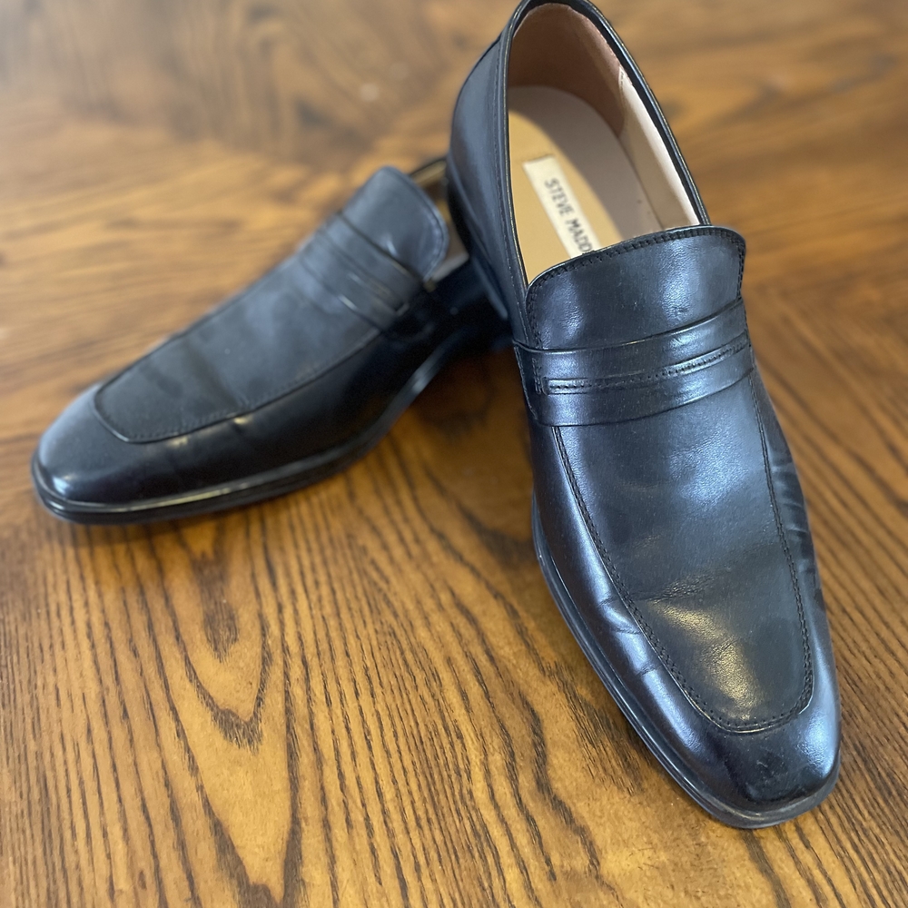 Steve Madden Classic Black Leather Loafers